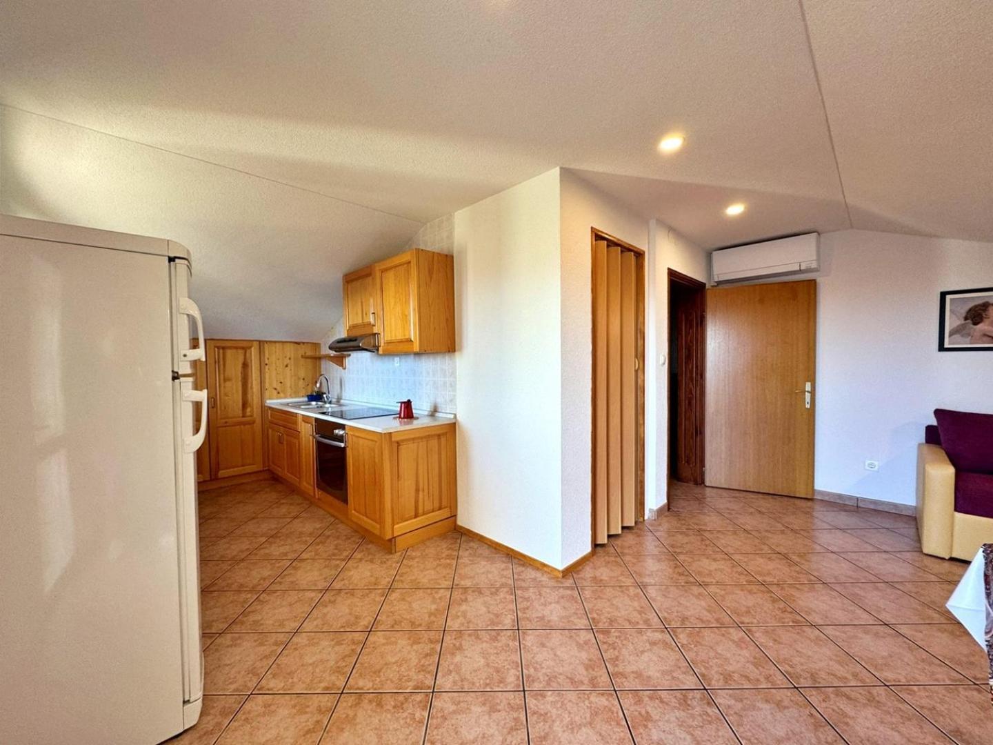 Apartments Pavle Малинска Экстерьер фото