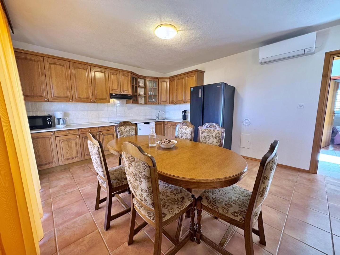 Apartments Pavle Малинска Экстерьер фото